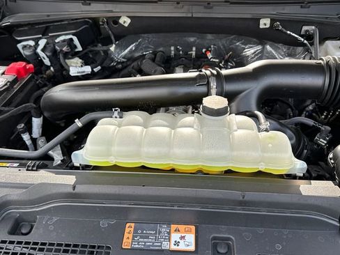 Used 2025 Ford Expedition King Ranch image 10