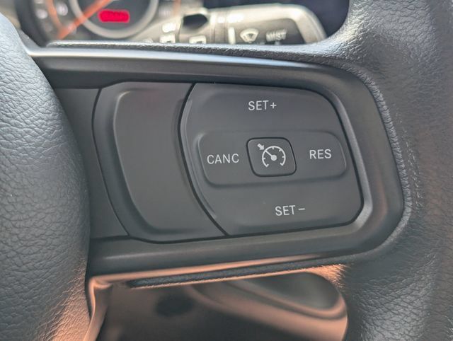 Used 2025 Jeep Wrangler Sport AWD/4WD image 19