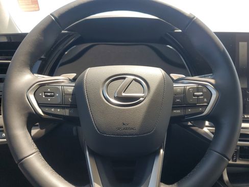 Used 2024 Lexus RX 350 FWD w/ Technology Package image 20