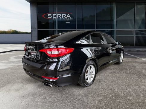 Used 2016 Hyundai Sonata SE FWD image 4