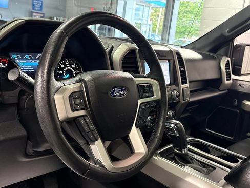 Used 2018 Ford F150 Lariat w/ Equipment Group 502A Luxury AWD/4WD image 15