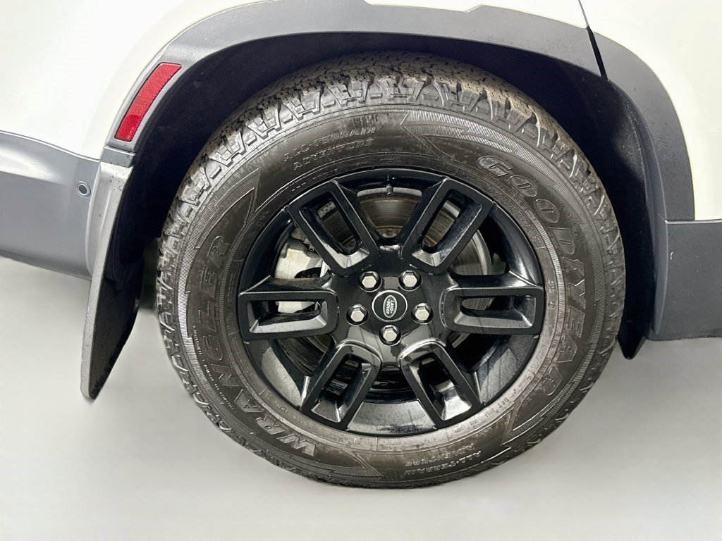 Used 2024 Land Rover Defender 130 S AWD/4WD image 32