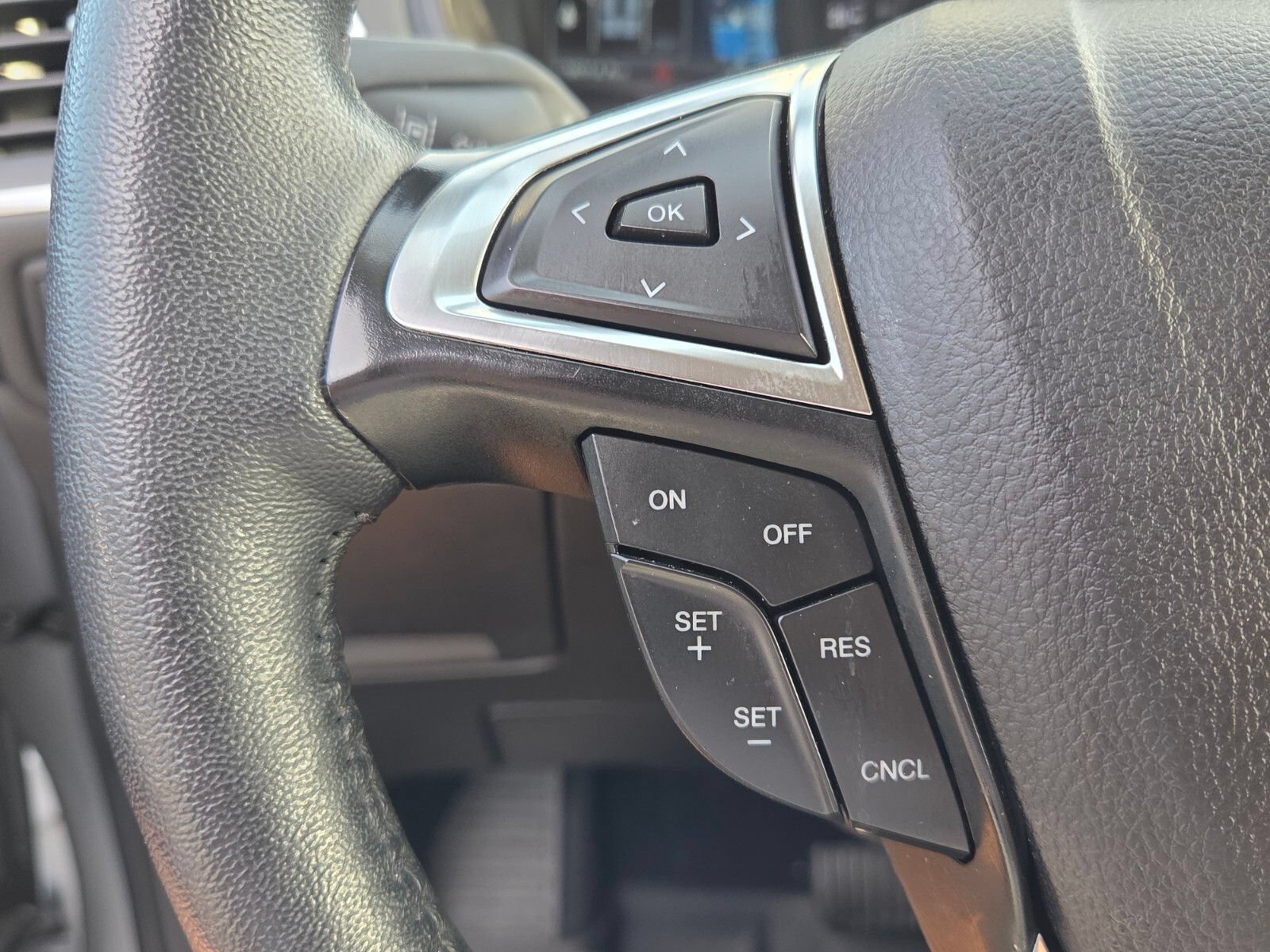 Used 2024 Ford Edge Titanium AWD/4WD image 26