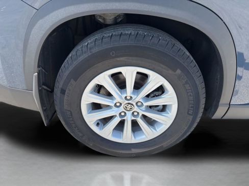 Certified 2024 Toyota Grand Highlander XLE image 48