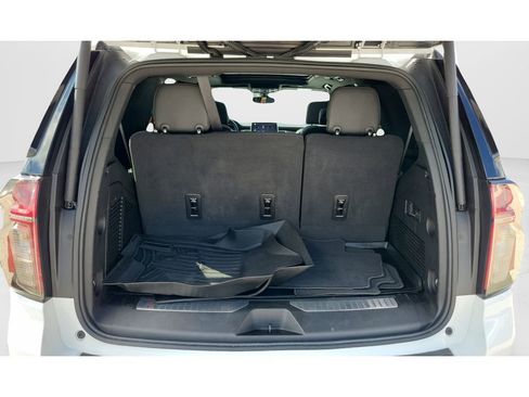 Used 2022 Chevrolet Tahoe Z71 w/ Luxury Package image 20