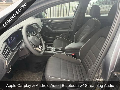 Used 2023 Volkswagen Jetta Sport FWD image 5