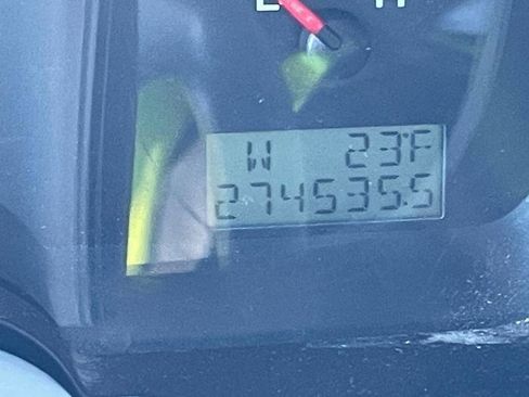 Used 2005 Ford F150 XLT image 38