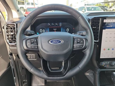 Used 2025 Ford Ranger Lariat w/ FX4 Off-Road Package AWD/4WD image 19