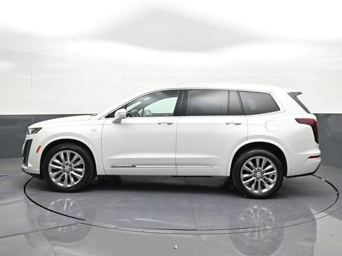 Used 2020 Cadillac XT6 Premium Luxury AWD/4WD image 6