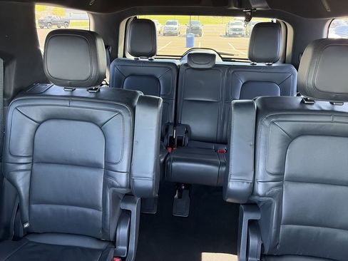 Used 2024 Lincoln Navigator Reserve AWD/4WD image 24