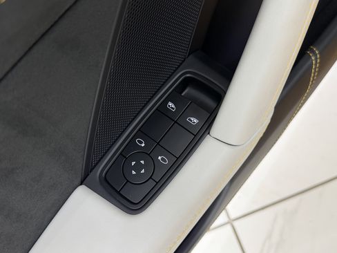 Certified 2023 Porsche 911 GT3 image 32