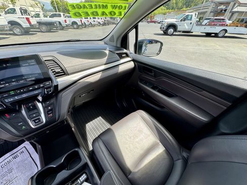 Used 2019 Honda Odyssey EX-L image 20