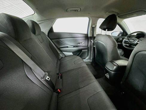 Used 2024 Hyundai Elantra SE FWD image 39