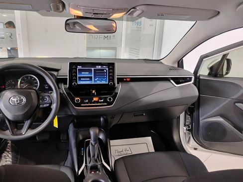 Used 2020 Toyota Corolla LE FWD image 42