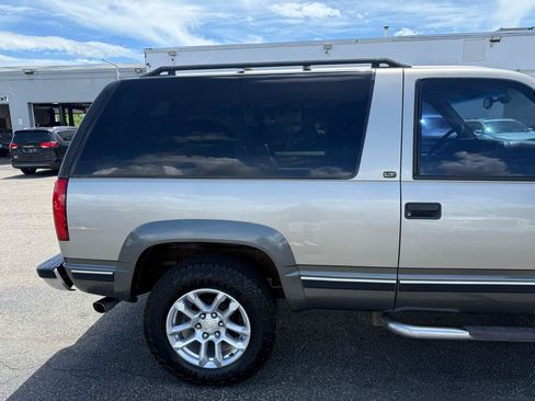 Used 1999 Chevrolet Tahoe 4WD 2-Door w/ Preferred Equipment Group image 16