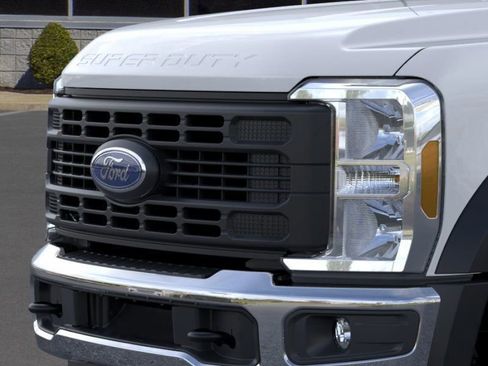 New 2026 Ford F450 XL w/ XL Driver Assist Package image 17
