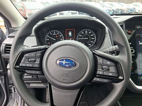 Used 2025 Subaru Crosstrek 2.0i Premium image 19