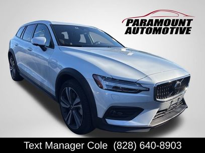 Used 2025 Volvo V60 B5 Cross Country Plus