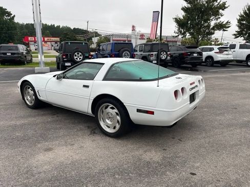 Used 1996 Chevrolet Corvette Coupe RWD image 33