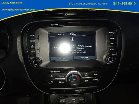Used 2018 Kia Soul + FWD image 12