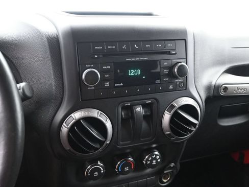 Used 2013 Jeep Wrangler Sport AWD/4WD image 10