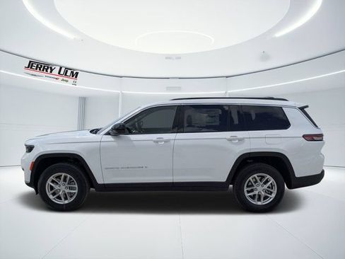 New 2026 Jeep Grand Cherokee L 2WD image 6