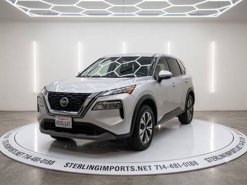 Used 2021 Nissan Rogue SV AWD/4WD image 1