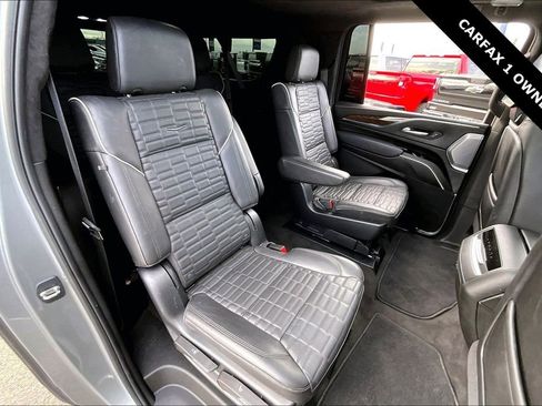 Used 2023 Cadillac Escalade ESV Sport Platinum w/ LPO, ONYX Package image 24