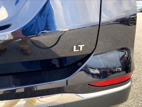 Used 2020 Chevrolet Equinox LT FWD image 10