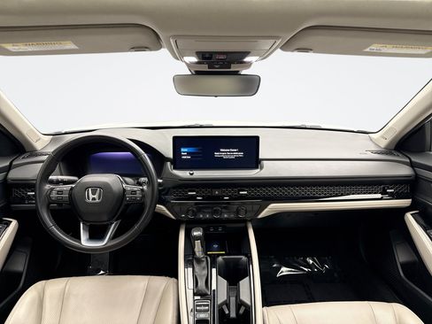Used 2023 Honda Accord Touring image 14
