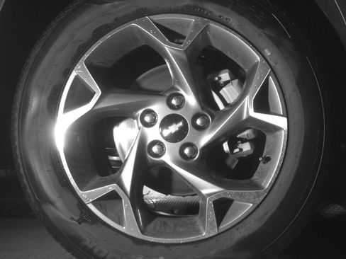 Used 2025 Chevrolet Trax LT w/ LT Convenience Package image 13