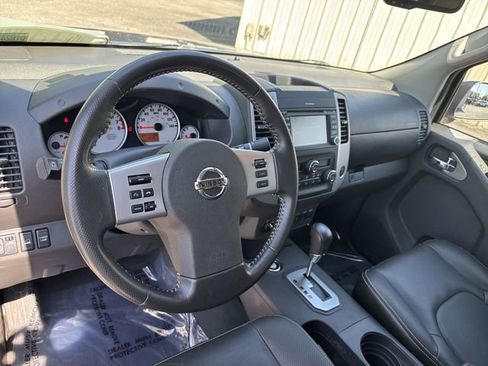 Used 2020 Nissan Frontier PRO-4X w/ Pro-4x Utility Package AWD/4WD image 16
