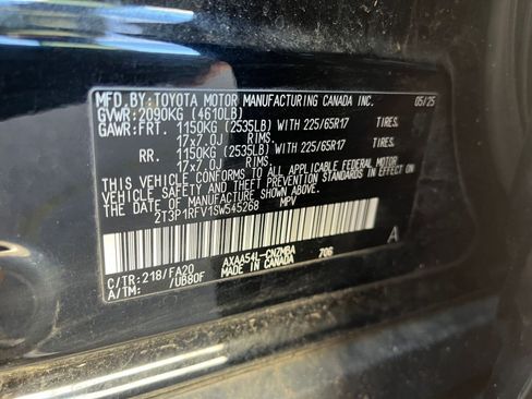 Used 2025 Toyota RAV4 XLE image 33