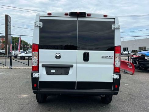 Used 2025 RAM ProMaster 2500 w/ U-Haul Equipment Group FWD image 7