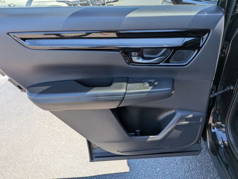 Used 2025 Honda CR-V EX-L image 27