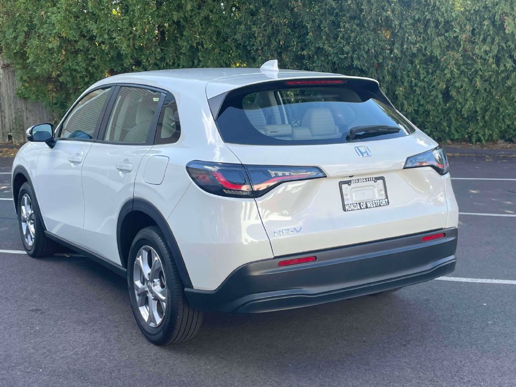 Certified 2024 Honda HR-V LX image 7