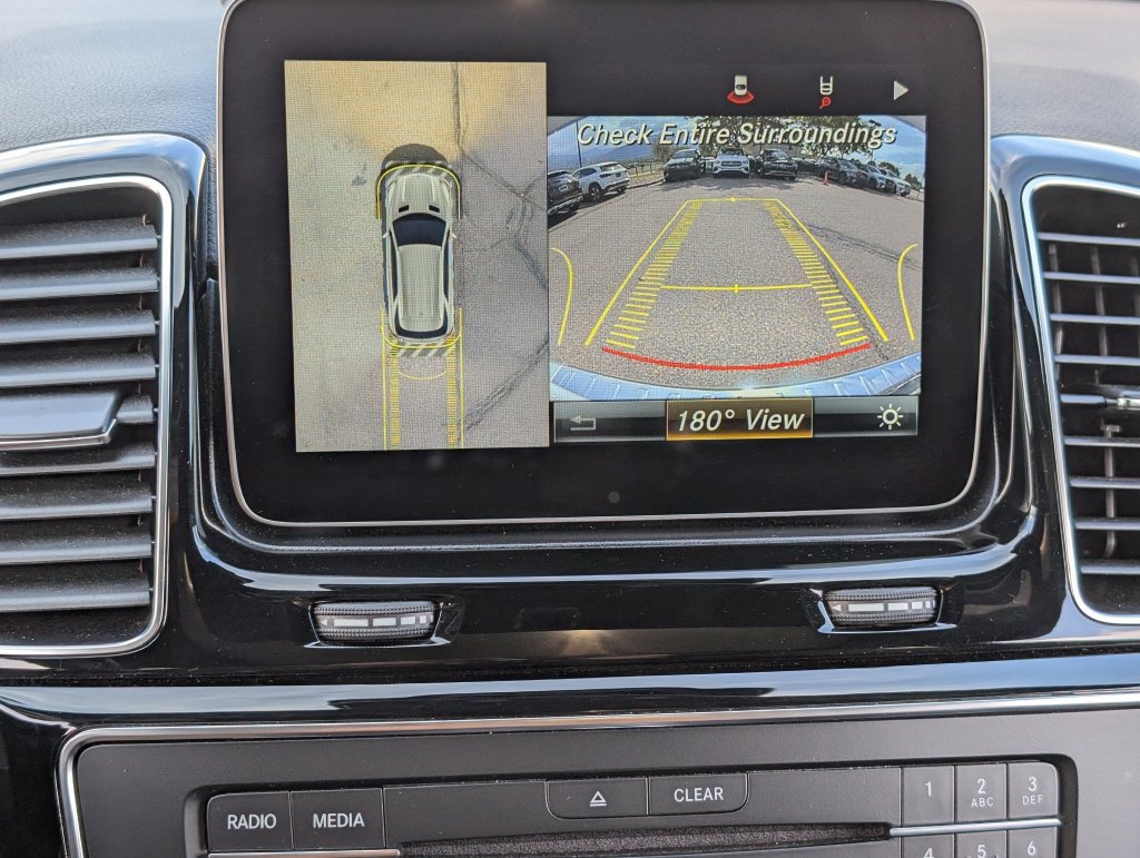 Used 2019 Mercedes-Benz GLE 400 4MATIC image 17
