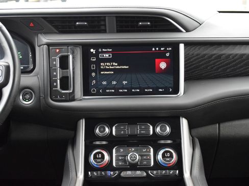 Used 2024 GMC Yukon XL Denali RWD image 11