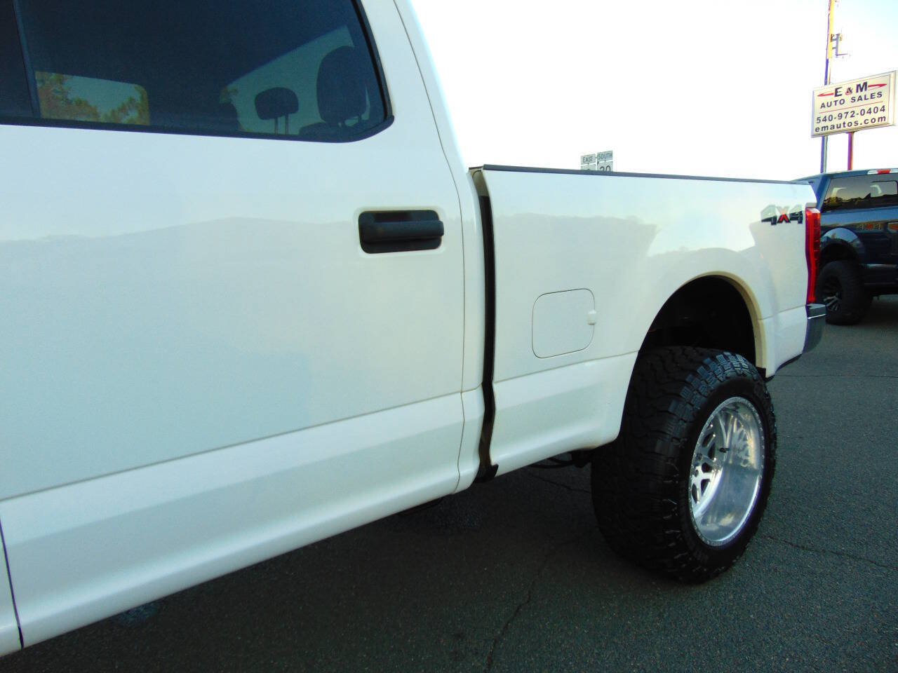 Used 2017 Ford F250 XLT AWD/4WD image 29