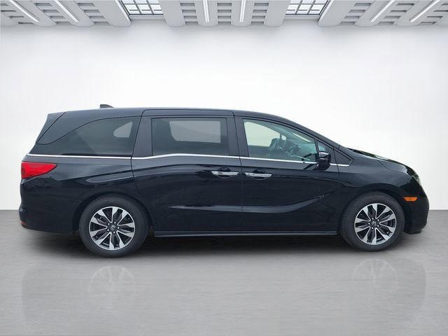 Used 2023 Honda Odyssey EX-L image 3