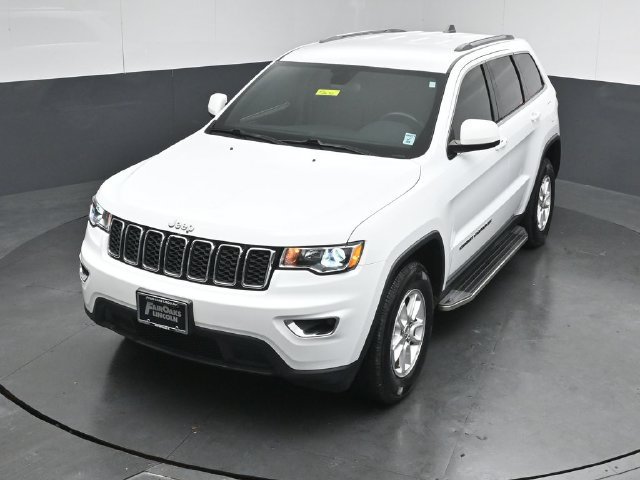 Used 2020 Jeep Grand Cherokee Laredo w/ Security & Convenience Group AWD/4WD image 46