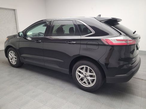 Used 2023 Ford Edge SEL image 3