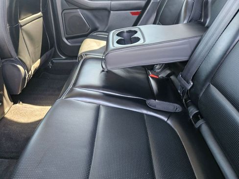 Used 2025 Ford Escape Platinum AWD/4WD image 23