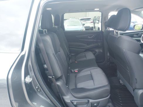 Certified 2025 Subaru Ascent Premium AWD/4WD image 30