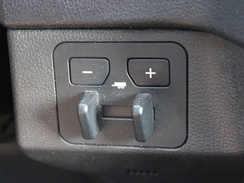 Used 2023 Toyota Tundra SR5 w/ SR5 Convenience Package AWD/4WD image 40