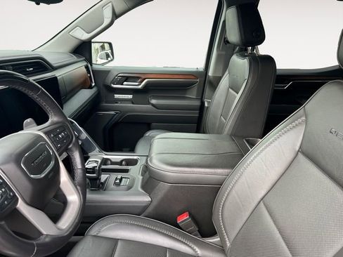 Used 2024 GMC Sierra 1500 Denali image 9