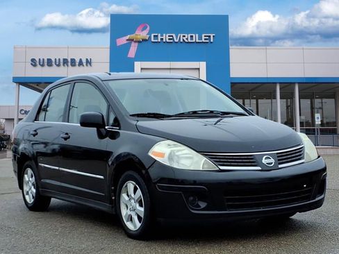 Used 2007 Nissan Versa SL w/ Convenience Pkg image 3