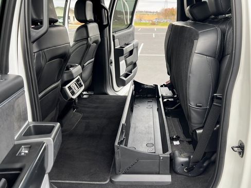 Used 2025 Ford F250 Platinum image 21