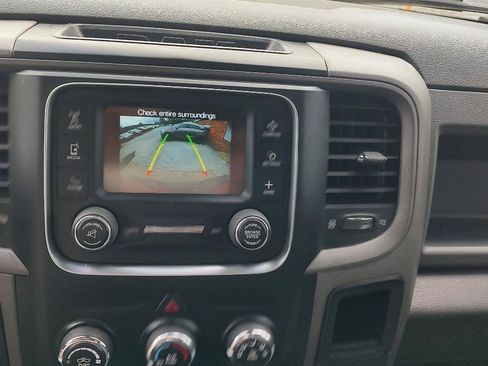 Used 2019 RAM 1500 Express w/ Express Value Package AWD/4WD image 15