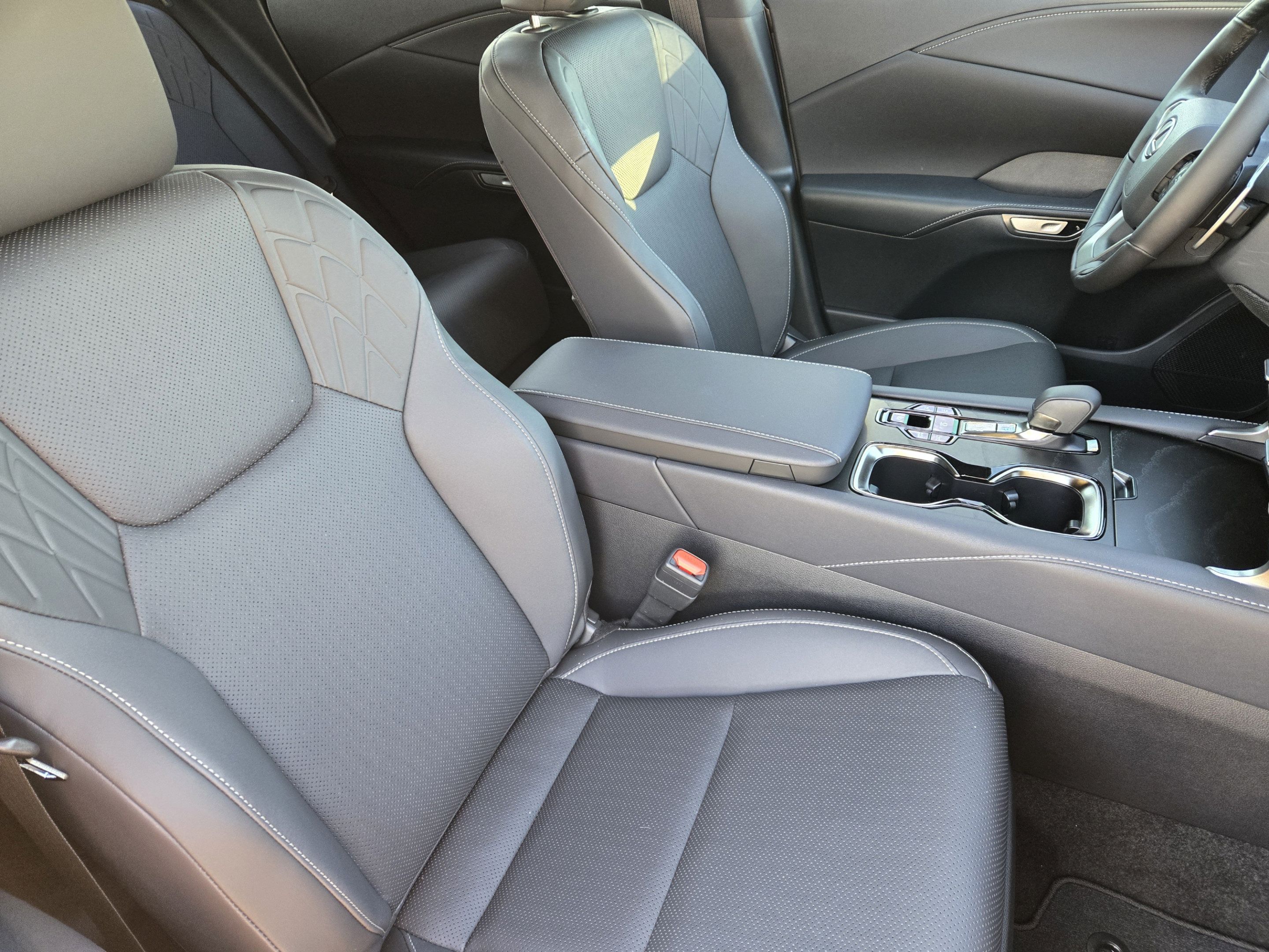 New 2026 Lexus RX 450h AWD w/ Convenience Package image 6